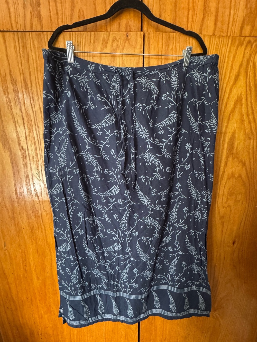 Women's Navy Floral Cotton Midi Skirt